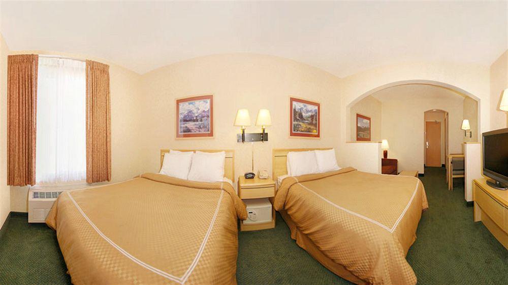 Comfort Suites Summit County Діллон Екстер'єр фото